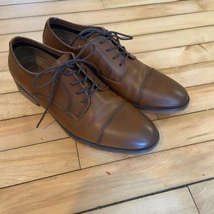Men’s size 9 dress shoes. Worn once